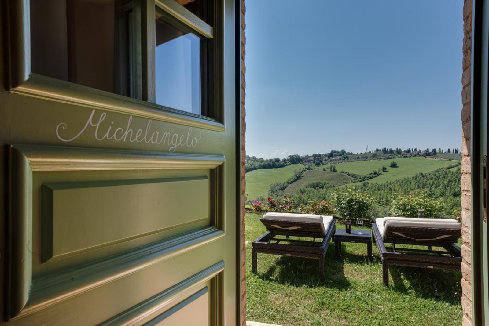Villa Il Castagno Wine & Resort Сиена Екстериор снимка