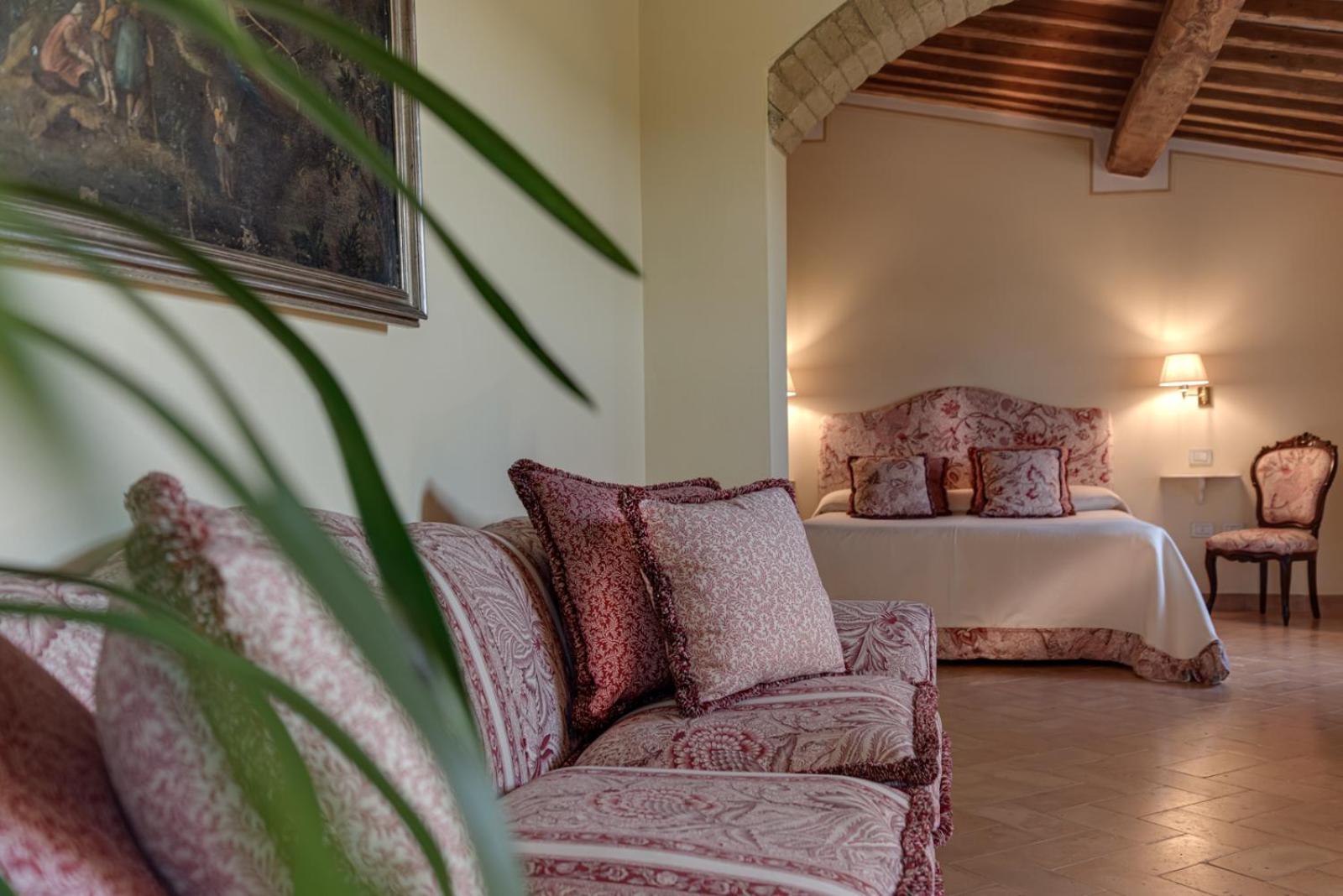 Villa Il Castagno Wine & Resort Сиена Екстериор снимка