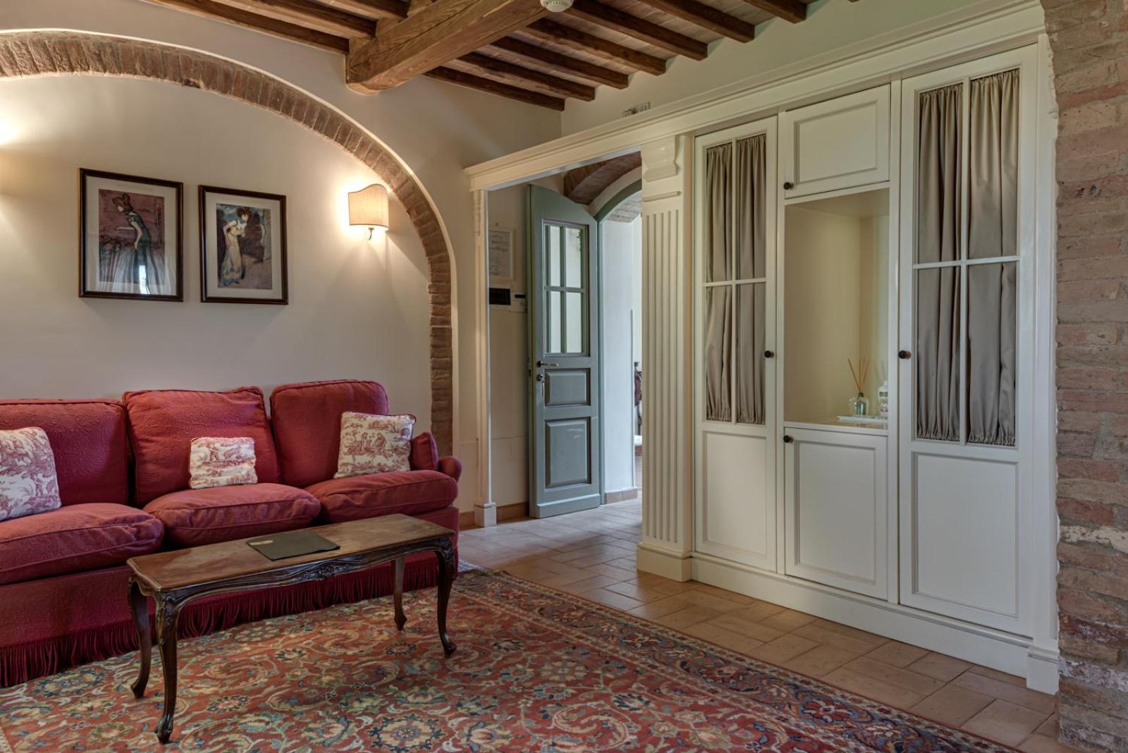 Villa Il Castagno Wine & Resort Сиена Екстериор снимка