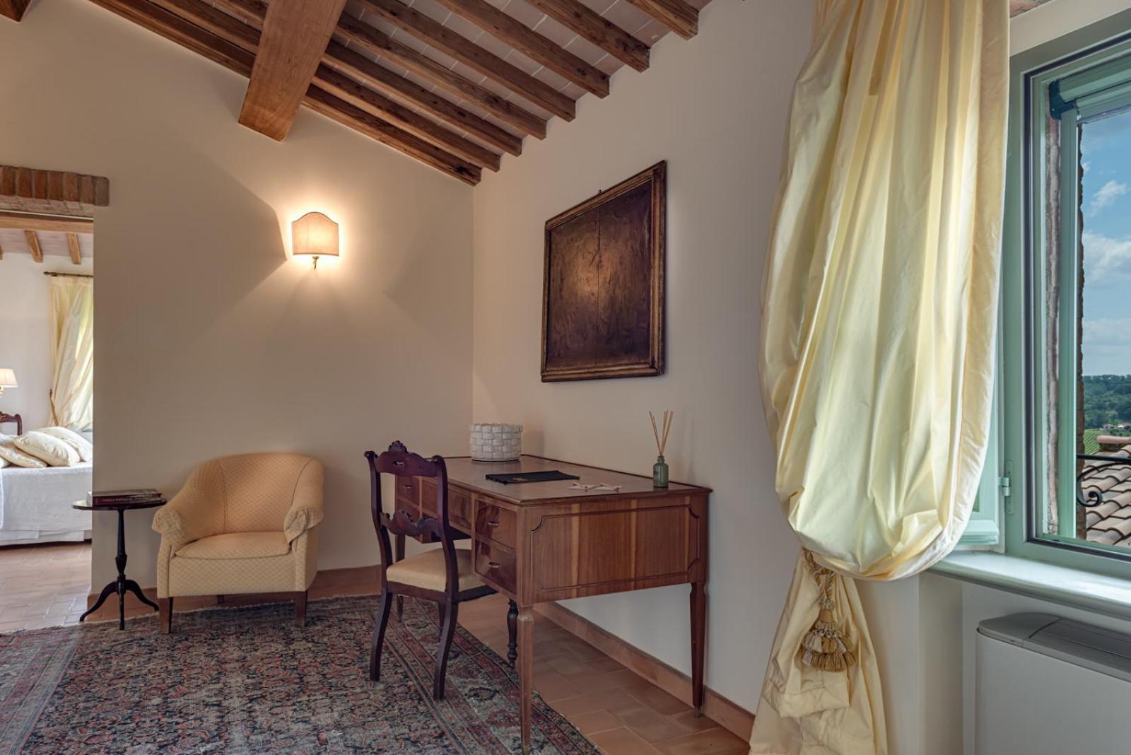 Villa Il Castagno Wine & Resort Сиена Екстериор снимка