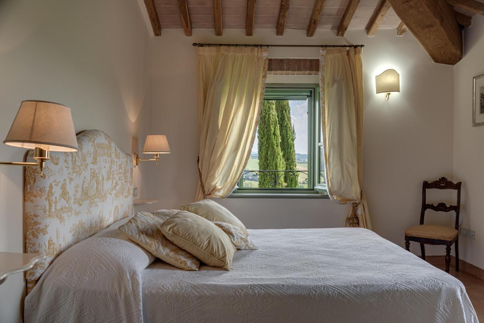 Villa Il Castagno Wine & Resort Сиена Екстериор снимка