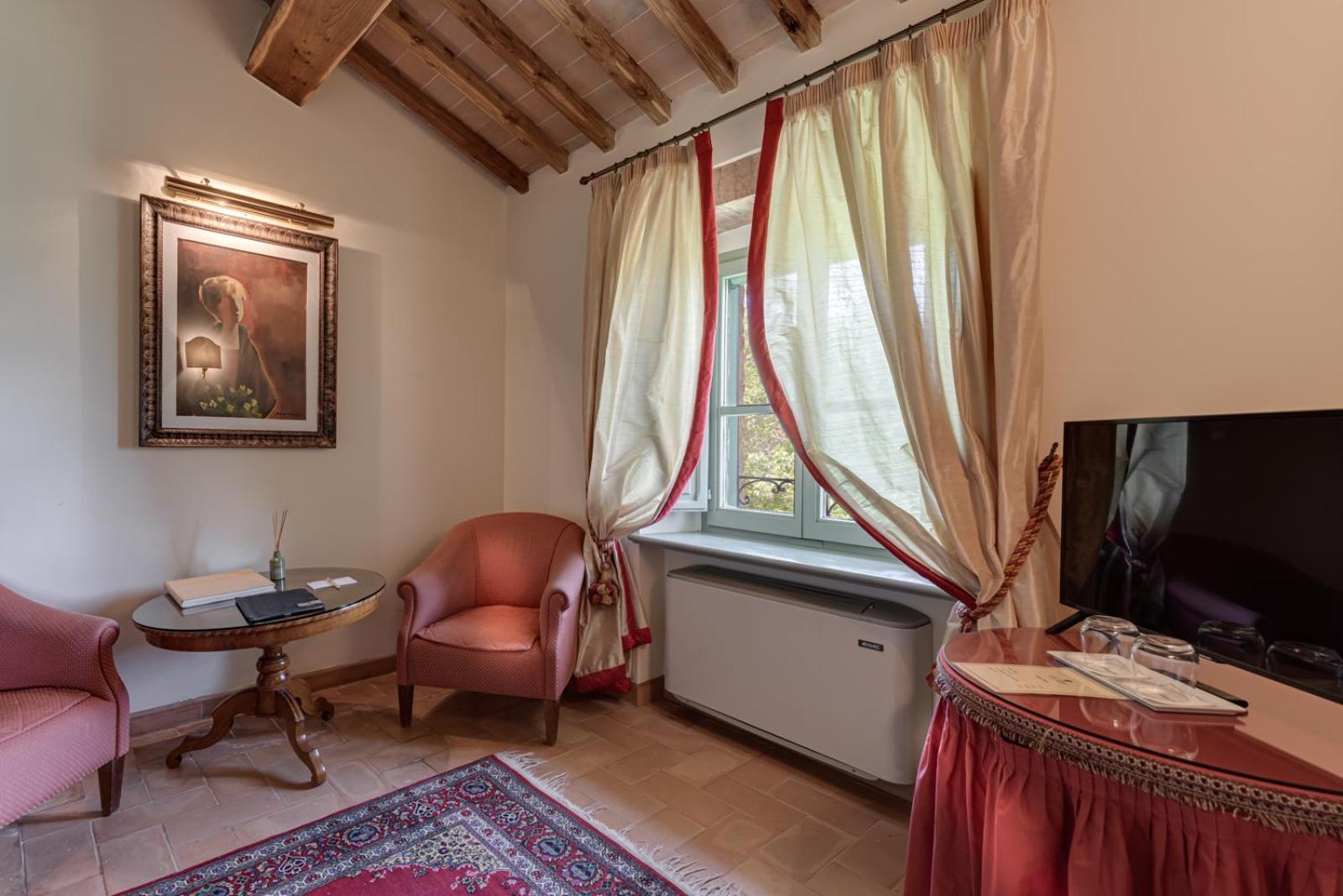 Villa Il Castagno Wine & Resort Сиена Екстериор снимка