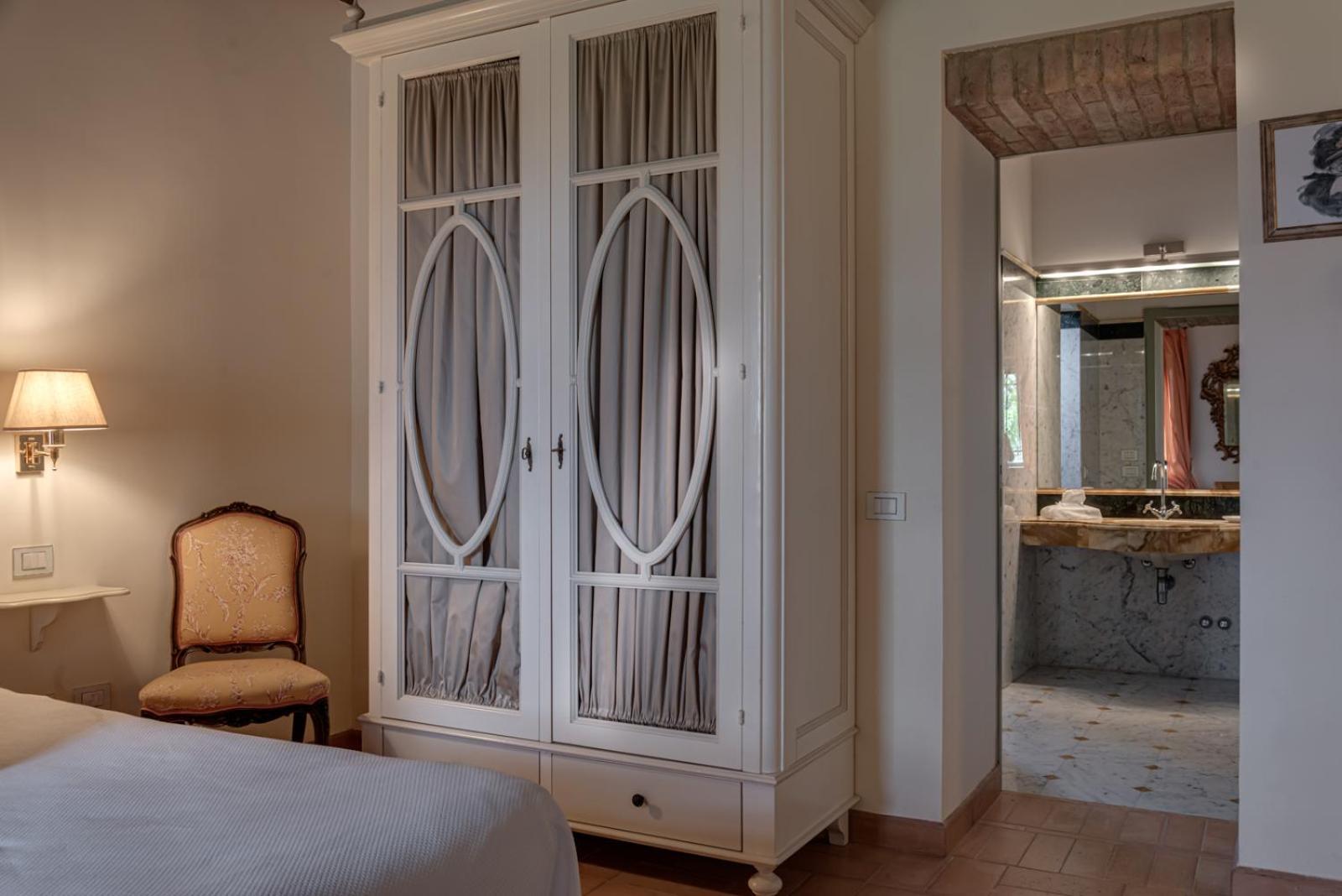 Villa Il Castagno Wine & Resort Сиена Екстериор снимка
