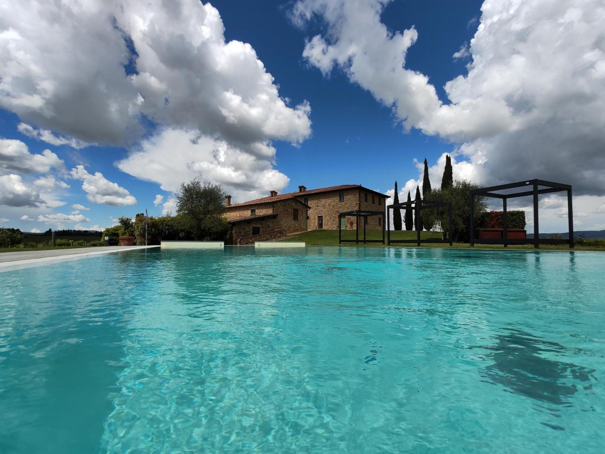Villa Il Castagno Wine & Resort Сиена Екстериор снимка